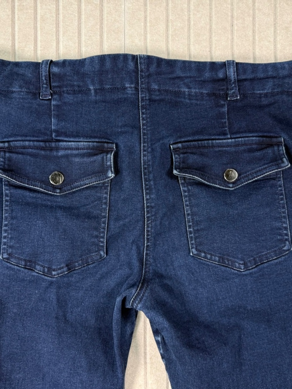 Veronica Beard Jeans - Field Cargo Jogger Jeans - Dark Wash Snap Cuff - Size 6